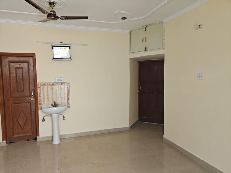 Room, palam vihar 3 Bedroom 3000 Sq.Ft. Builder Floor In Palam Vihar Gurgaon 9087029