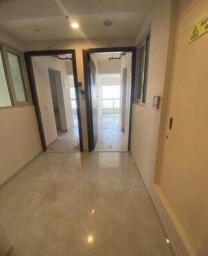 Room in 2 BHK Apartment at Piramal Vaikunth, Balkum Pada – for Sale