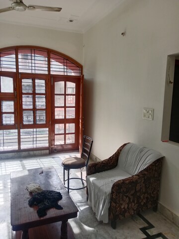 Living Room in 2 BHK Builder Floor at Sector 18 – for Rent