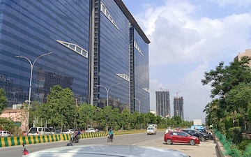 Office Space For Sale in Alphathum, Sector 90