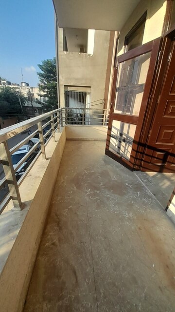 Balcony in 3 BHK Builder Floor at Sushant Lok 2, Sector 57 – for Sale