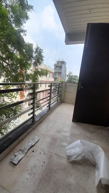 Balcony in 3 BHK Builder Floor at Sushant Lok 2, Sector 57 – for Sale