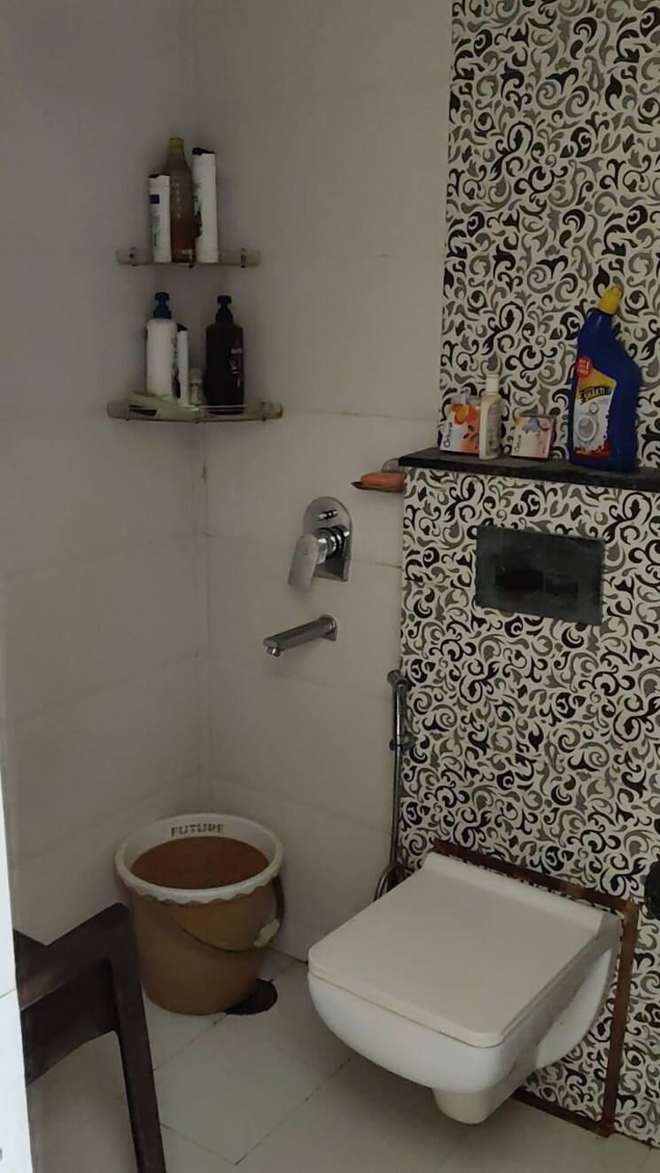 Bathroom, sushant-lok-2 3 Bedroom 180 Sq.Yd. Builder Floor In Sector 57 Gurgaon 9087110