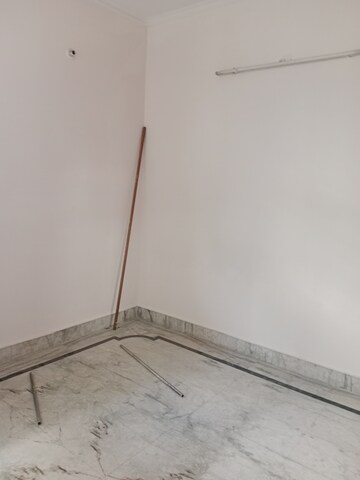 Furnished Amenities in 2 BHK Builder Floor at Sector 18 – for Rent
