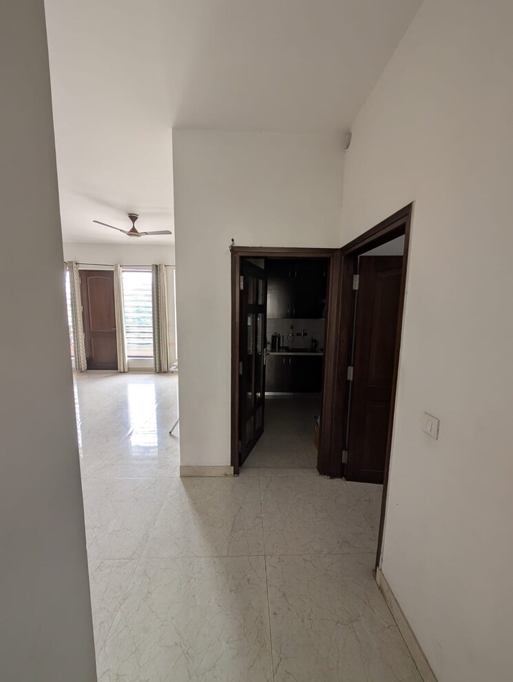 Room, m3m-atrium 3 Bedroom 2000 Sq.Ft. Builder Floor In Sector 57 Gurgaon 9087141