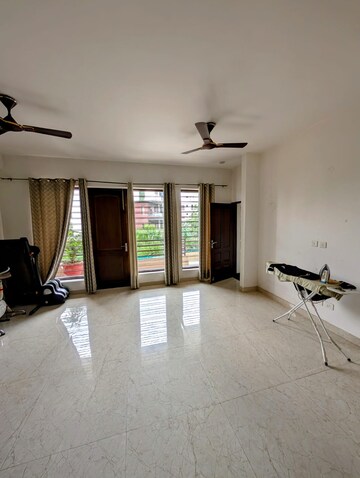 Living Room in 3 BHK Builder Floor at M3M Atrium, Sector 57 – for Rent