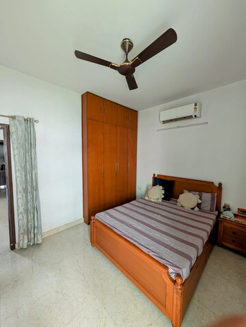 Bedroom in 3 BHK Builder Floor at M3M Atrium, Sector 57 – for Rent