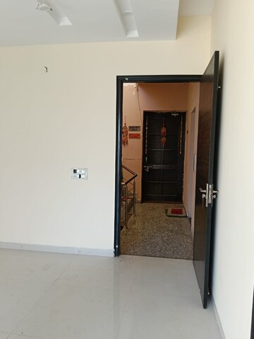  3 BHK Apartment at Pir Machalla – for Sale