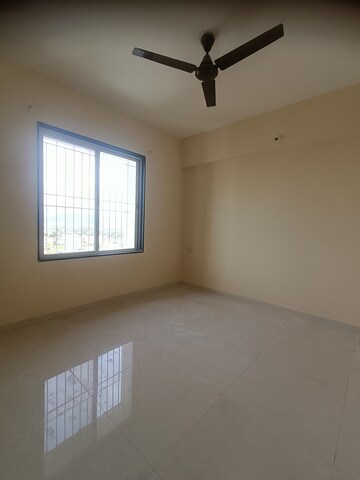 Room in 2 BHK Apartment at Fortune Empress, Handewadi – for Rent
