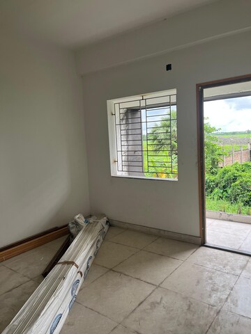 Room in 1.5 BHK Apartment at Joka – for Sale