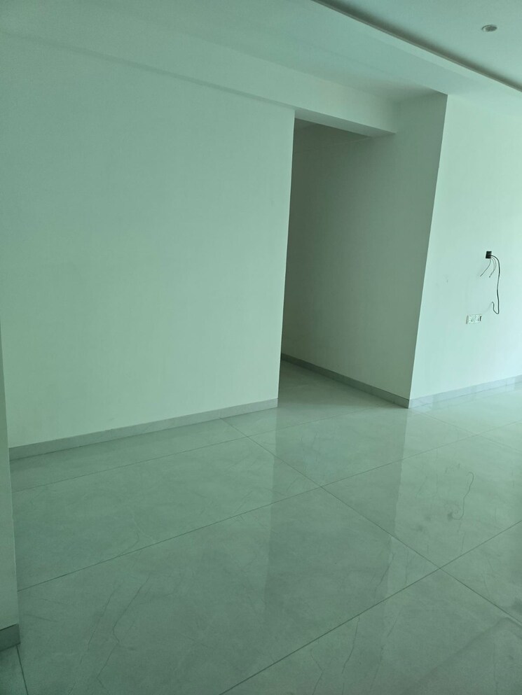 Room, dadar west 2 Bedroom 665 Sq.Ft. Apartment In Dadar West Mumbai 9087103