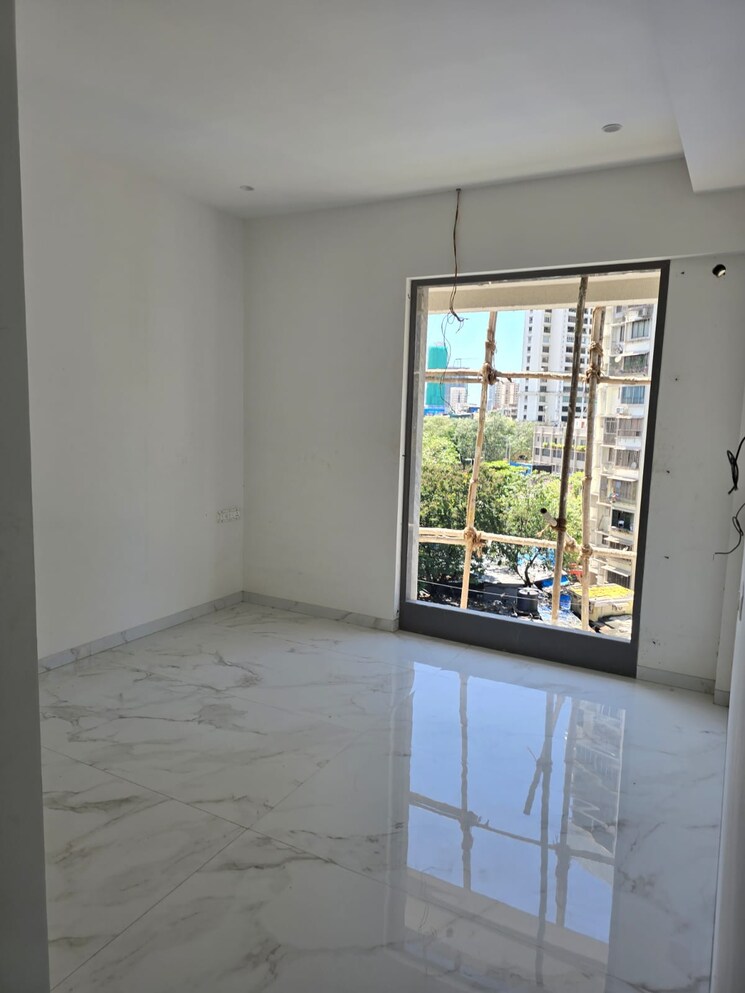 Room, dadar west 2 Bedroom 665 Sq.Ft. Apartment In Dadar West Mumbai 9087103