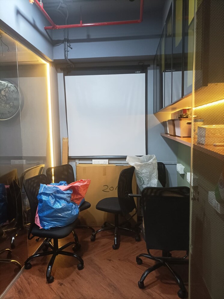 Team Area, skyblu-72-corp Commercial Office Space 620 Sq.Ft. In Sakinaka Mumbai 9087167
