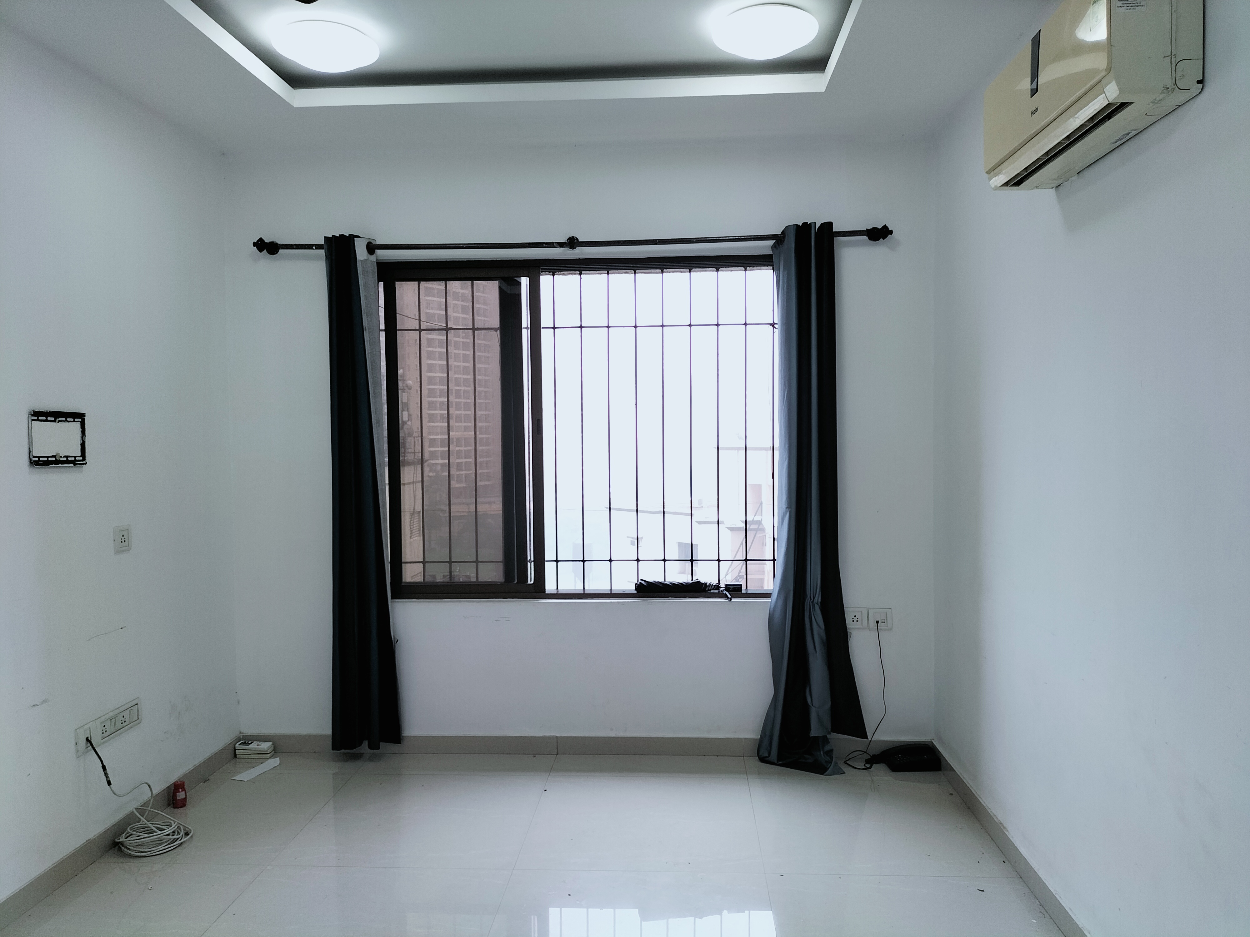 1 BHK + Extra Room Apartment For Rent in Lalani Grandeur