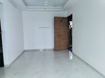 Room in 1 BHK Apartment at Prayag Heights, Dindoshi – for Rent