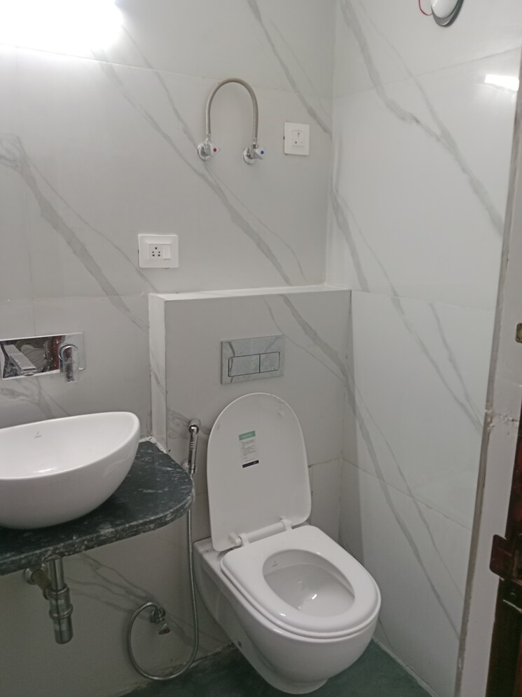Bathroom, sector 40 2.5 Bedroom 1165 Sq.Ft. Apartment In Sector 40 Panipat 9087210