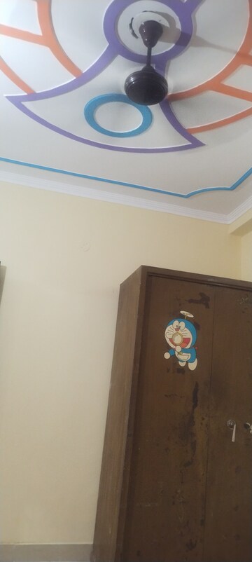 Furnished Amenities in 2 BHK Builder Floor at Mayur Vihar Phase 1 – for Rent