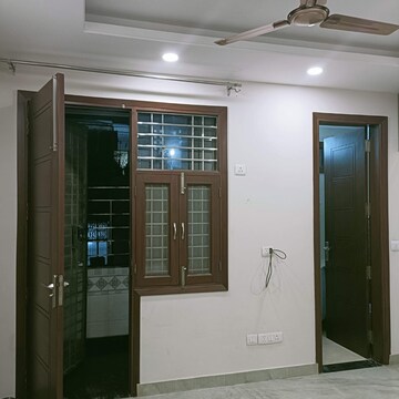 Building Lobby in 2 BHK Builder Floor at Malviya Nagar – for Rent