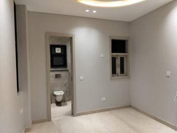 Room in 3 BHK Builder Floor at Rajouri Garden – for Sale