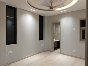 Room in 3 BHK Builder Floor at Rajouri Garden – for Sale