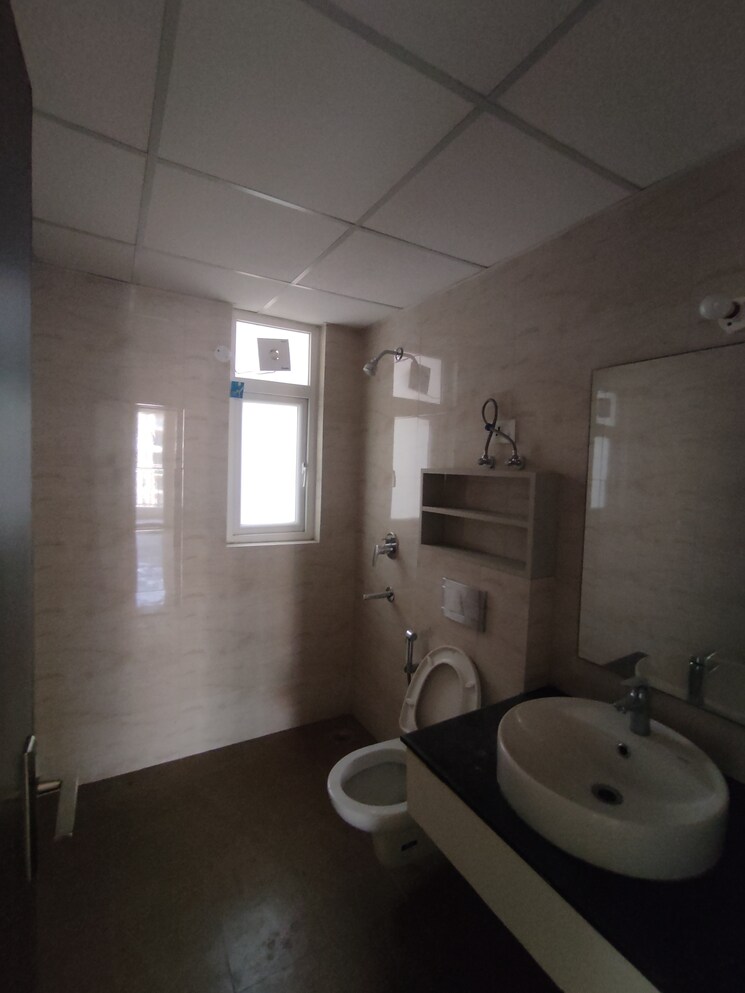 Attached Bathroom, aerocity 3 Bedroom 1450 Sq.Ft. Apartment In Aerocity Mohali 9087278