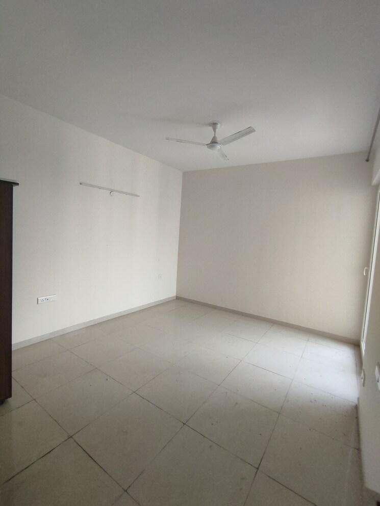 Room, aerocity 3 Bedroom 1450 Sq.Ft. Apartment In Aerocity Mohali 9087278