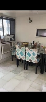 2 BHK 750 Sq.Ft. Apartment in Poonam Apartments Worli