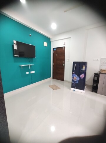 Furnished Amenities in 1 BHK Builder Floor at Madhapur – for Rent