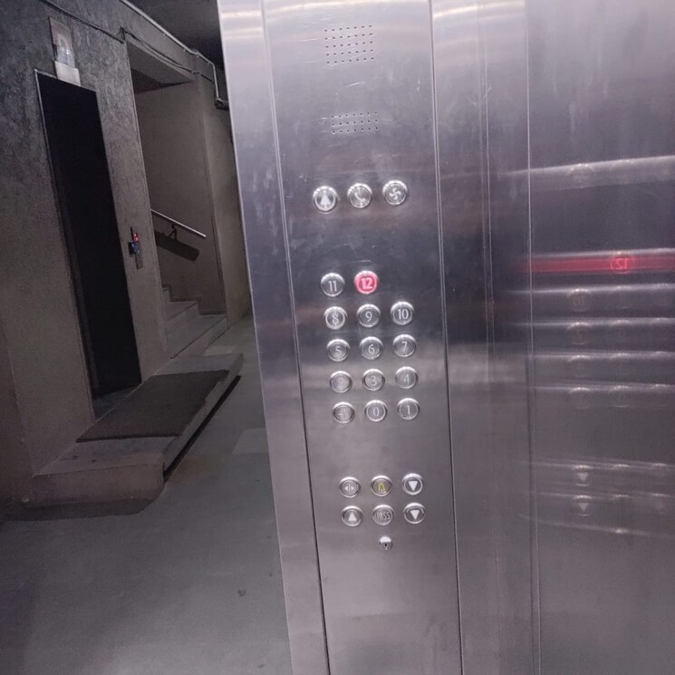 undefined, thaltej Commercial Office Space 777 Sq.Ft. In Thaltej Ahmedabad 9087282