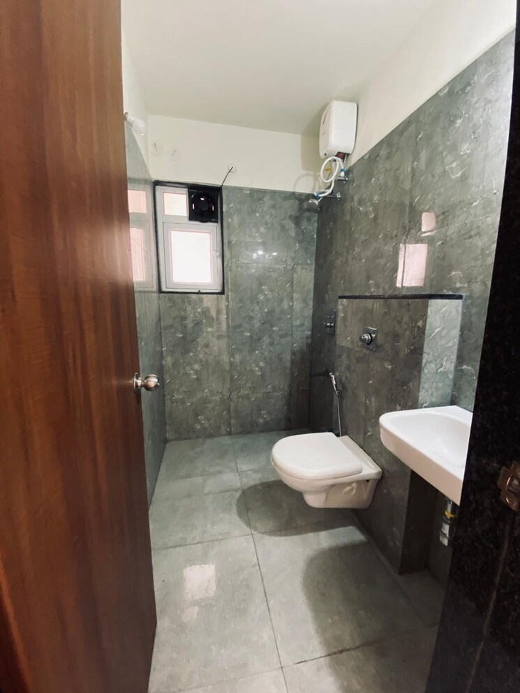 Bathroom, mantra-mesmer 1 Bedroom 490 Sq.Ft. Apartment In Keshav Nagar Pune 9087298