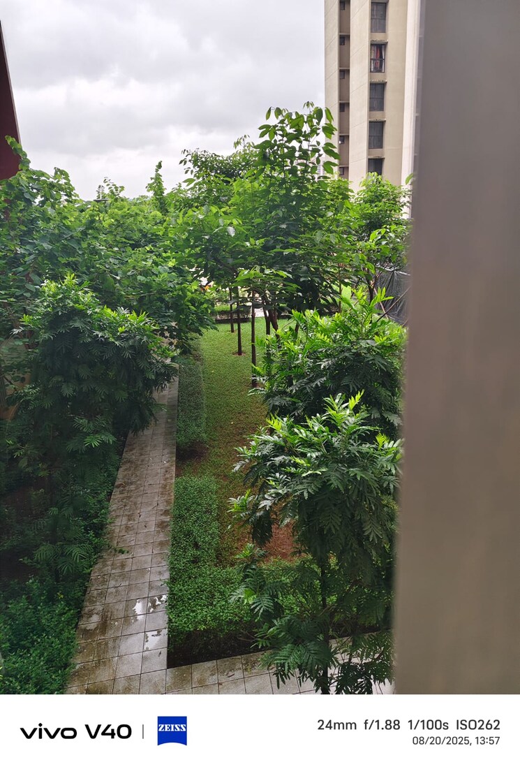 Garden, lodha-palava-downtown 1 Bedroom 480 Sq.Ft. Apartment In Dombivli East Thane 9087407