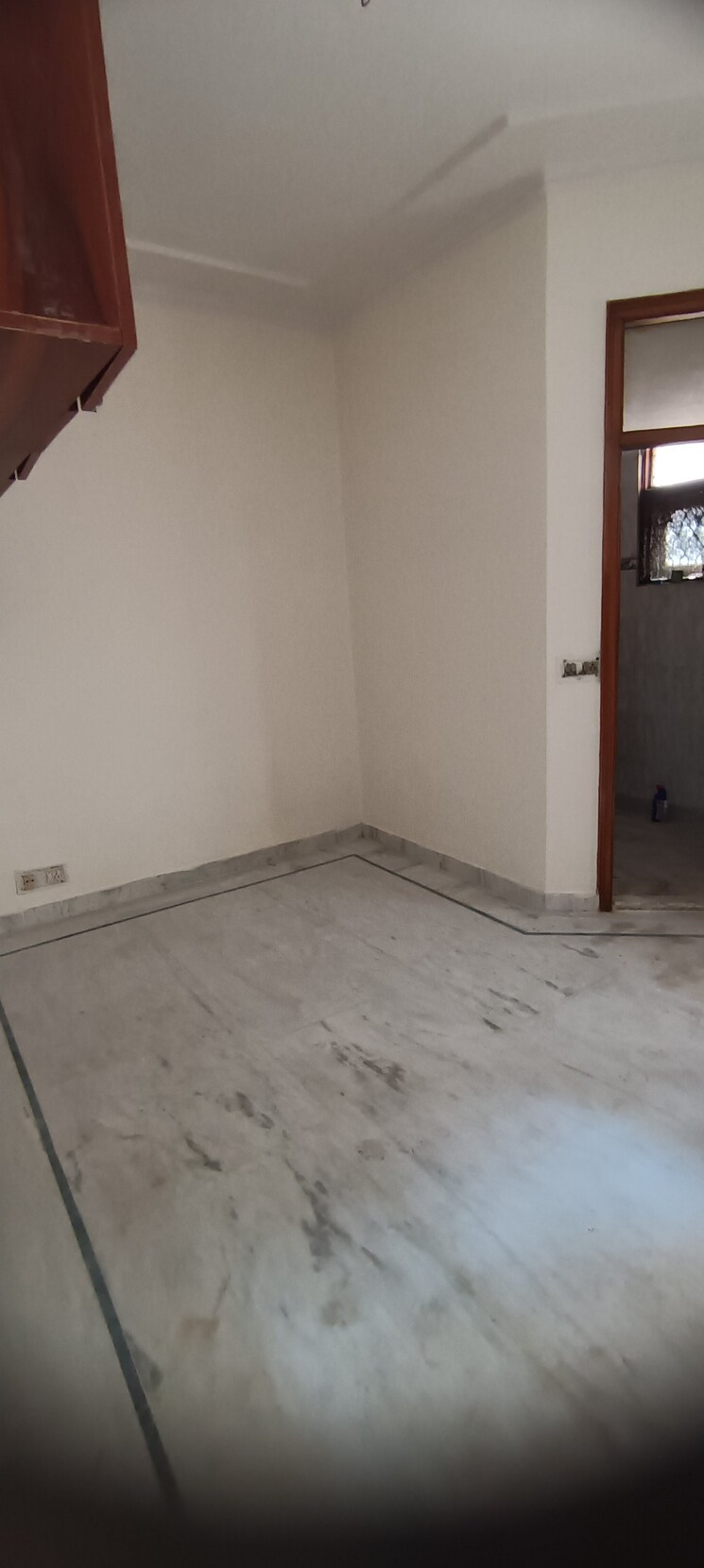 Room, ashok nagar 2.5 Bedroom 900 Sq.Ft. Builder Floor In Ashok Nagar Delhi 9087341