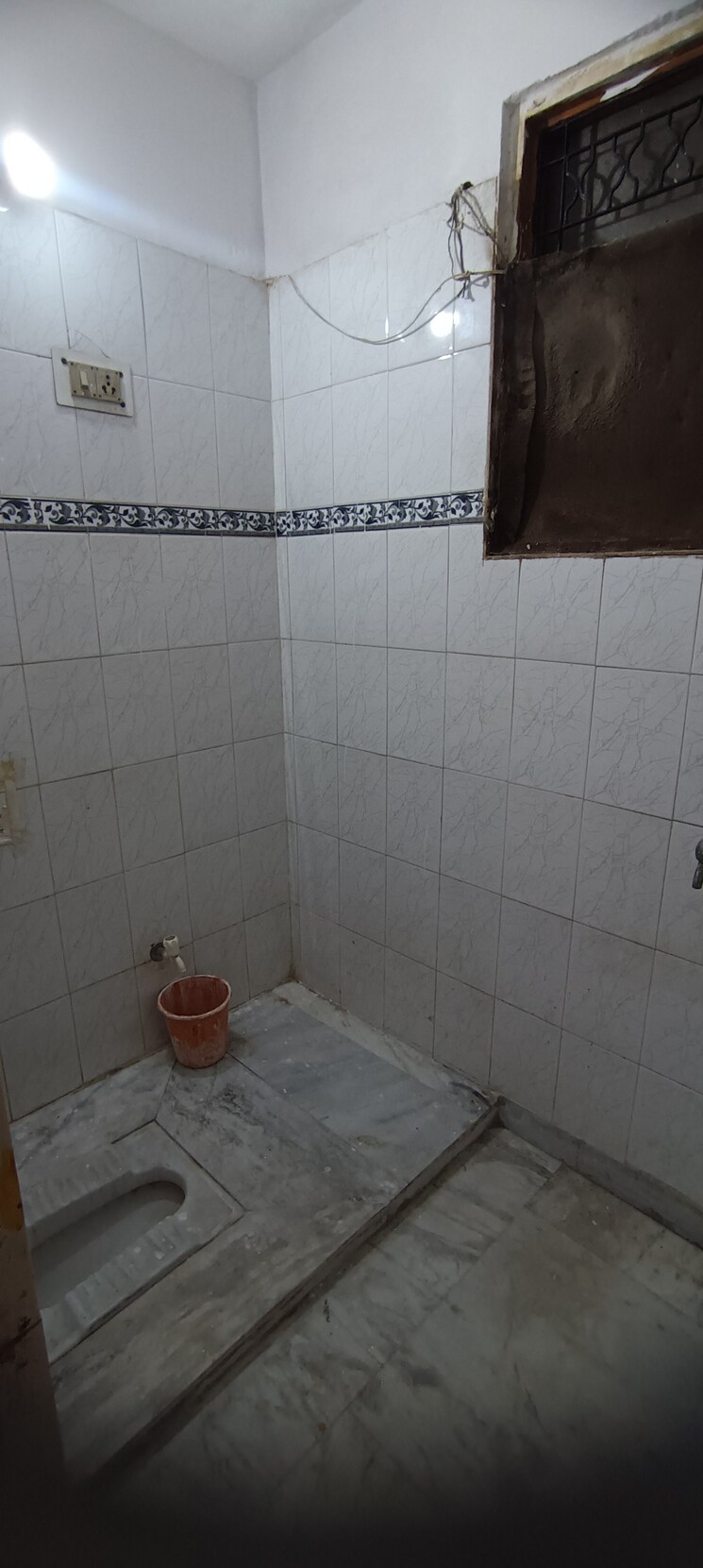 Bathroom, ashok nagar 2.5 Bedroom 900 Sq.Ft. Builder Floor In Ashok Nagar Delhi 9087341