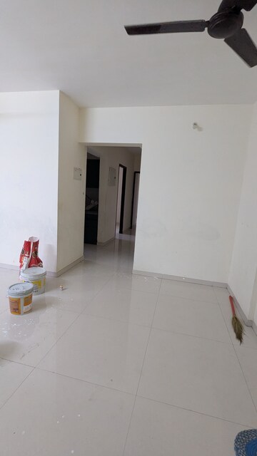 Room in 2 BHK Apartment at Godrej Central, Chembur – for Rent