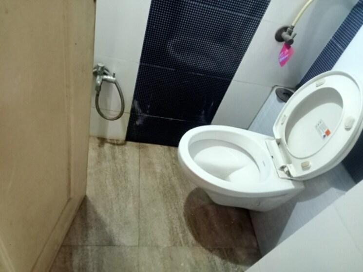 Bathroom, salasar-aangan 1 Bedroom 735 Sq.Ft. Apartment In Mira Road Thane 9087370