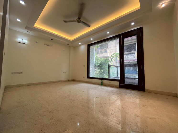 Room, chattarpur 3 Bedroom 1800 Sq.Ft. Builder Floor In Chattarpur Delhi 9087349