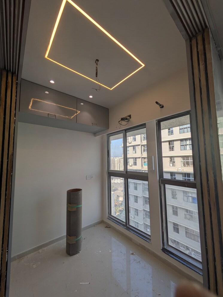 Room, uk-iridium 1 Bedroom 282 Sq.Ft. Apartment In Kandivali East Mumbai 9087350