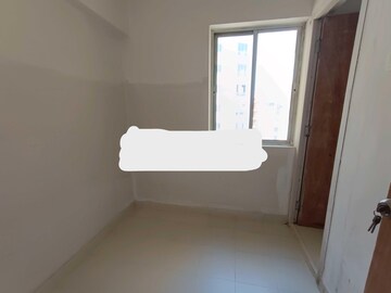 Room in 3 BHK Apartment at Bengal Teen Kanya, Rajarhat New Town – for Sale