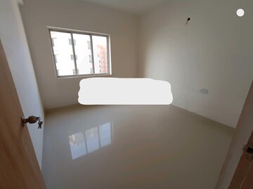 Room in 3 BHK Apartment at Bengal Teen Kanya, Rajarhat New Town – for Sale
