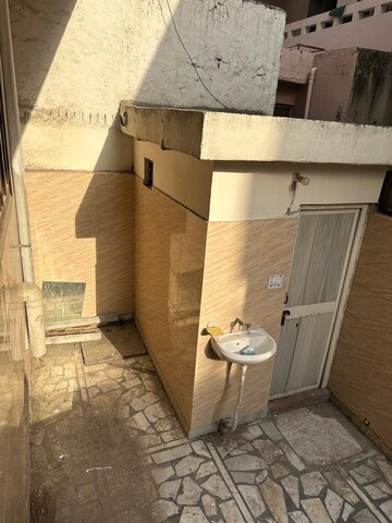 Bathroom in 2 BHK Builder Floor at Ansal Plaza Sector-23, Sector 23 – for Rent