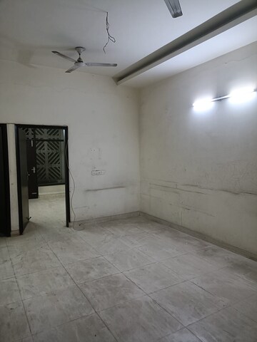 2 BHK Builder Floor For Rent in Chattarpur