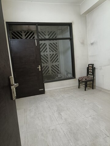 Room in 2 BHK Builder Floor at Chattarpur – for Rent