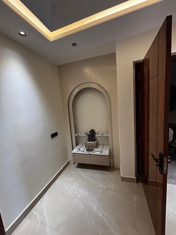 Building Lobby in 3 BHK Builder Floor at Sector 89 – for Sale