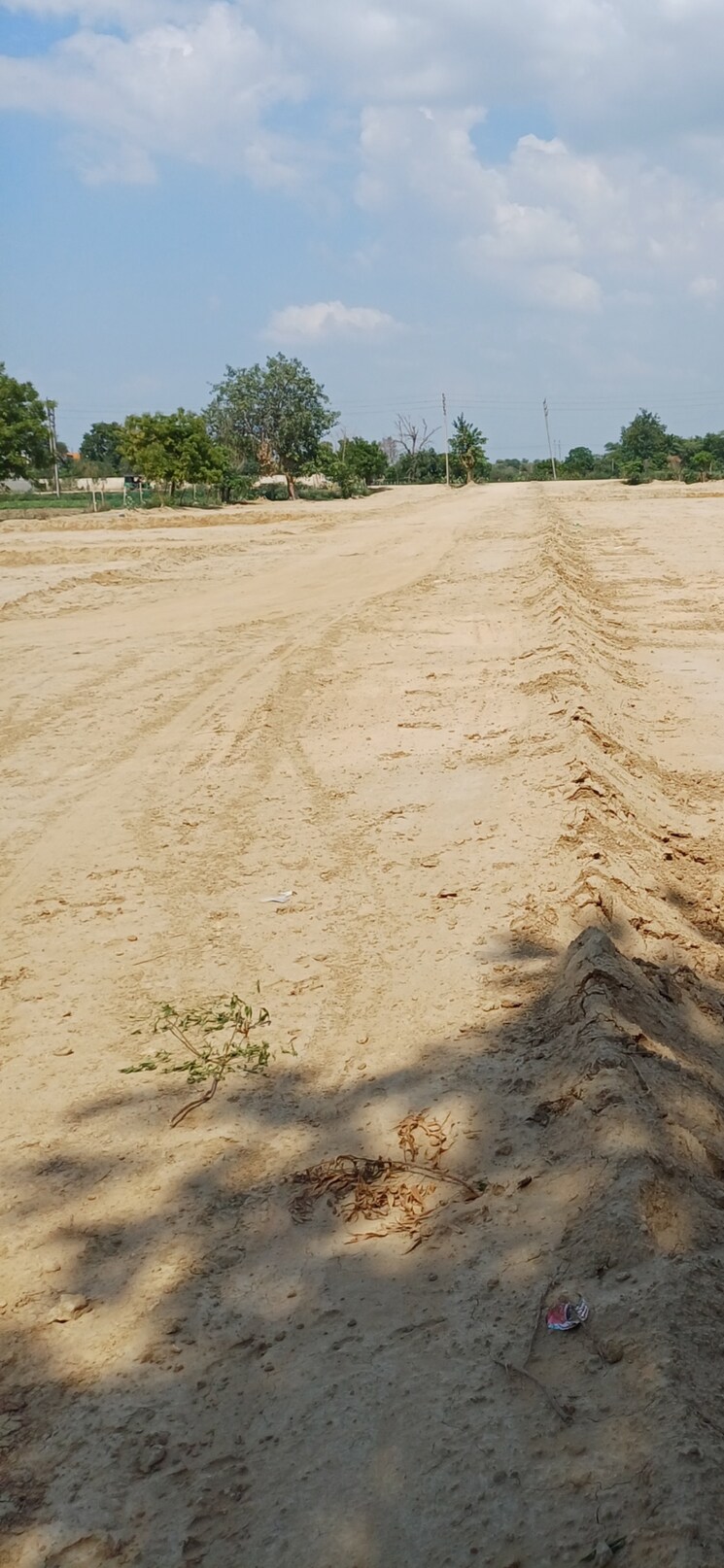 undefined, dheeraj nagar  98 Sq.Yd. Plot In Dheeraj Nagar Faridabad 9087501