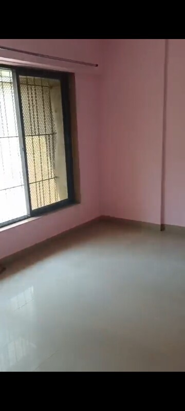 Room in 3 BHK Apartment at Sheth Vasant Athena, Laxmi Nagar – for Rent