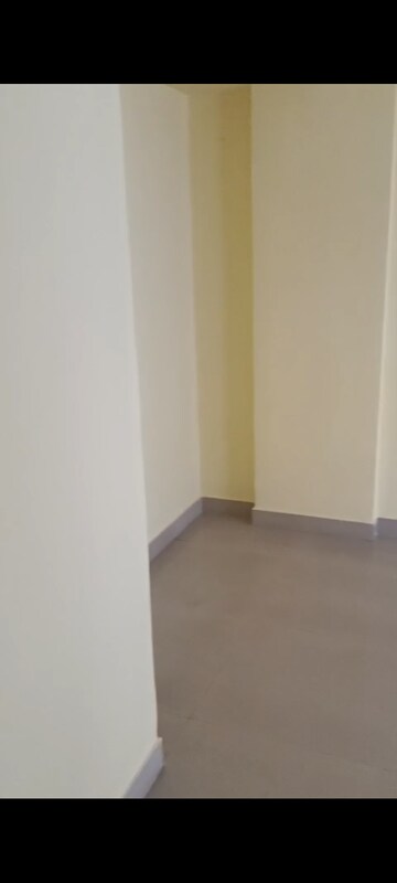 Room in 3 BHK Apartment at Sheth Vasant Athena, Laxmi Nagar – for Rent