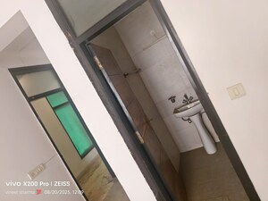 Bathroom in 3 BHK Builder Floor at Maidan Garhi – for Sale