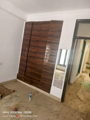 Room in 3 BHK Builder Floor at Maidan Garhi – for Sale