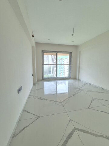 Room in 3 BHK Apartment at Varsha Solitaire, Hadapsar – for Sale