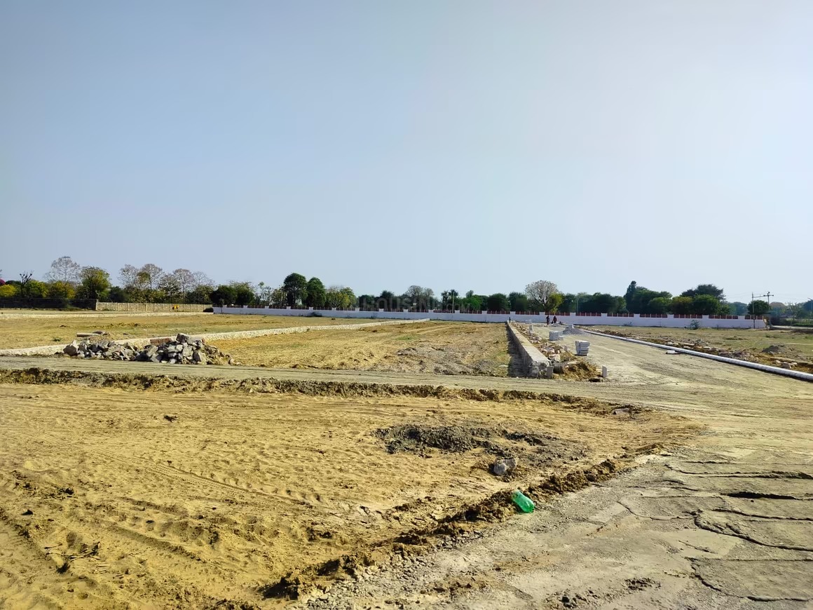 Plot For Sale in Golghar